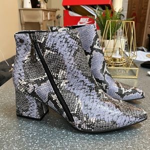 Simply Vera Snakeskin Booties